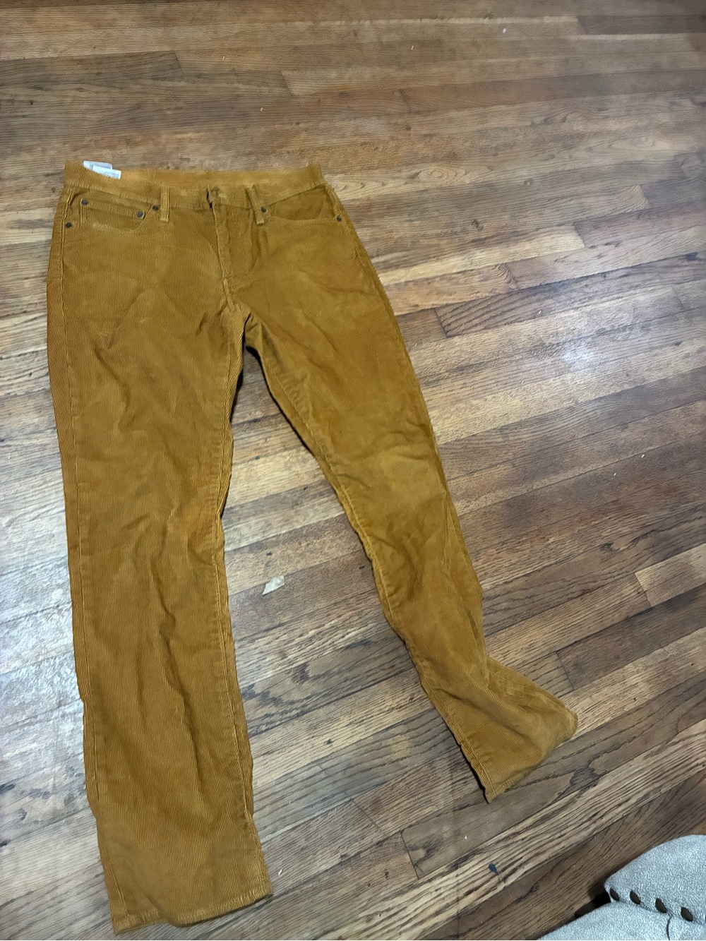 Men's Levi’s Corduroy Jeans in 32x32 Mustard Brown - Classic Straight Fit